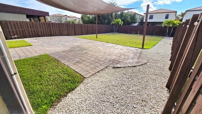 Building Photo - 10032 NW 87th Terrace