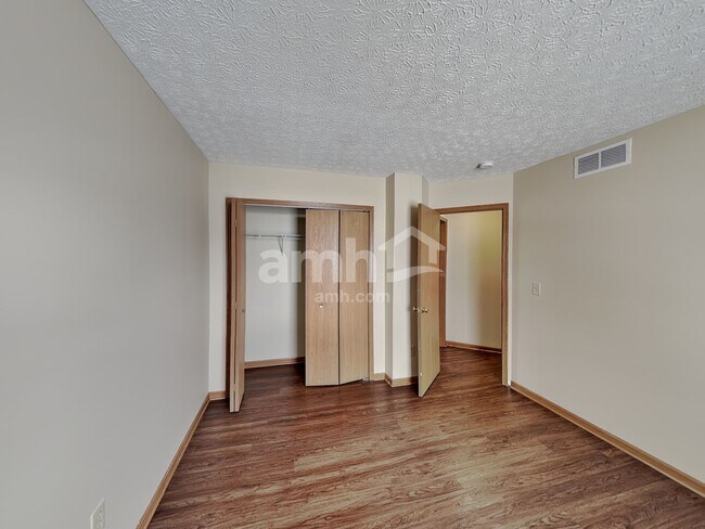 Building Photo - 6647 Hilmar Dr