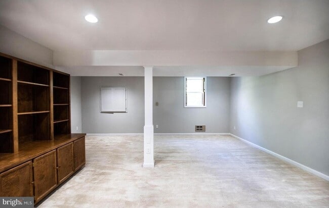Building Photo - 1140 Artic Quill Rd