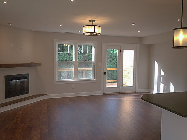 Building Photo - 26 Rujon Dr
