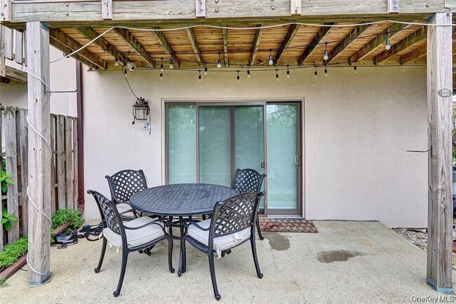 Building Photo - 1 Anchorage Way