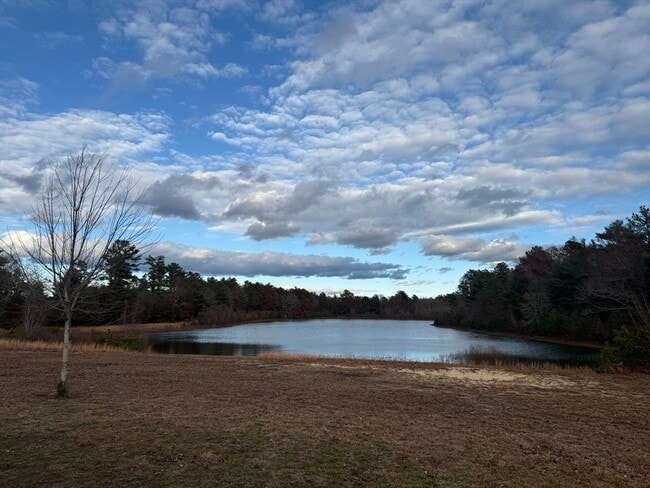 Building Photo - 186 County Rd