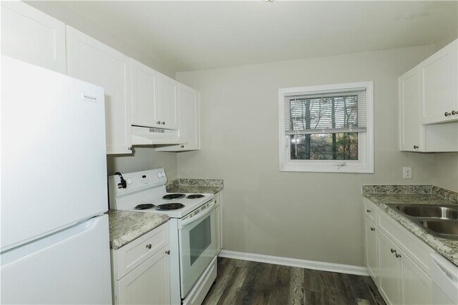 Building Photo - 166 Anderson Ave NW