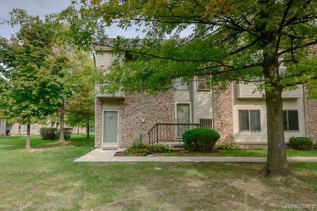 Building Photo - 42551 Lilley Pointe Dr