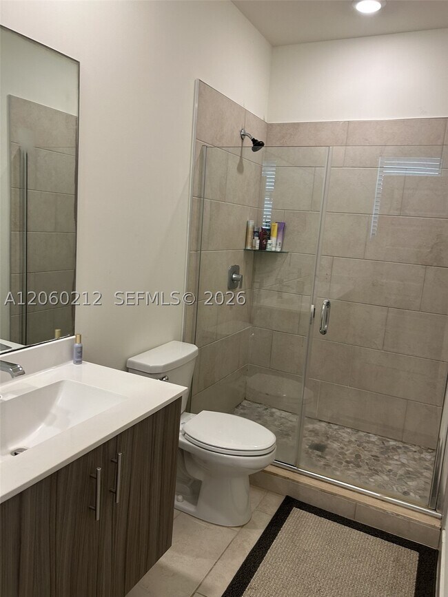 Building Photo - 15846 NW 91st Ave