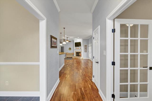 Building Photo - 3300 Fountain Way