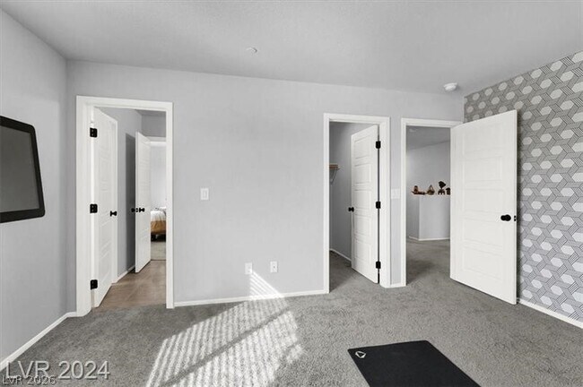 Building Photo - 7481 Moonglade St
