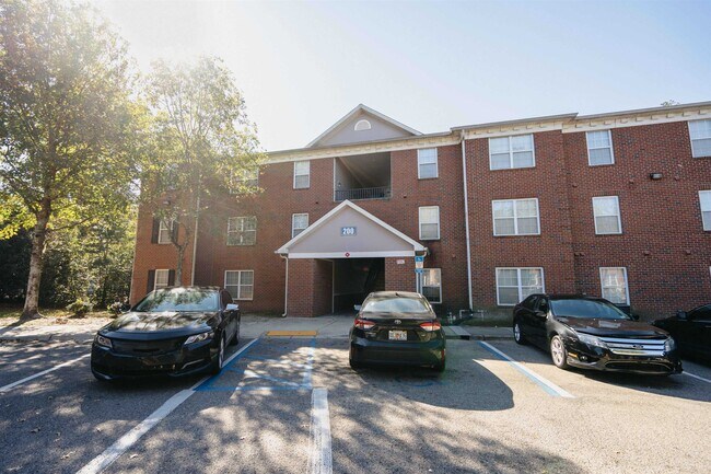Primary Photo - 3000 S Adams St