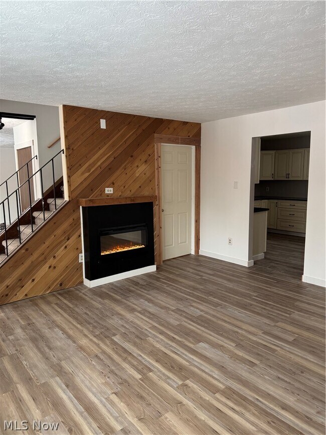 Building Photo - 3599 Beck Rd