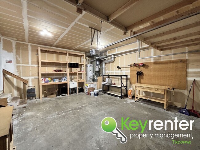 Building Photo - Spacious 4-Bedroom, 2.5 Bath Dupont Rental 5 Minutes from JBLM – Over 2,600 Sq Ft of Comfort