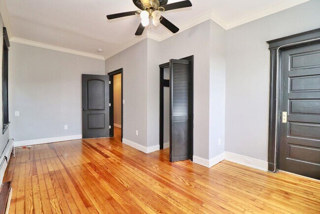 Building Photo - 388 Baldwin Ave