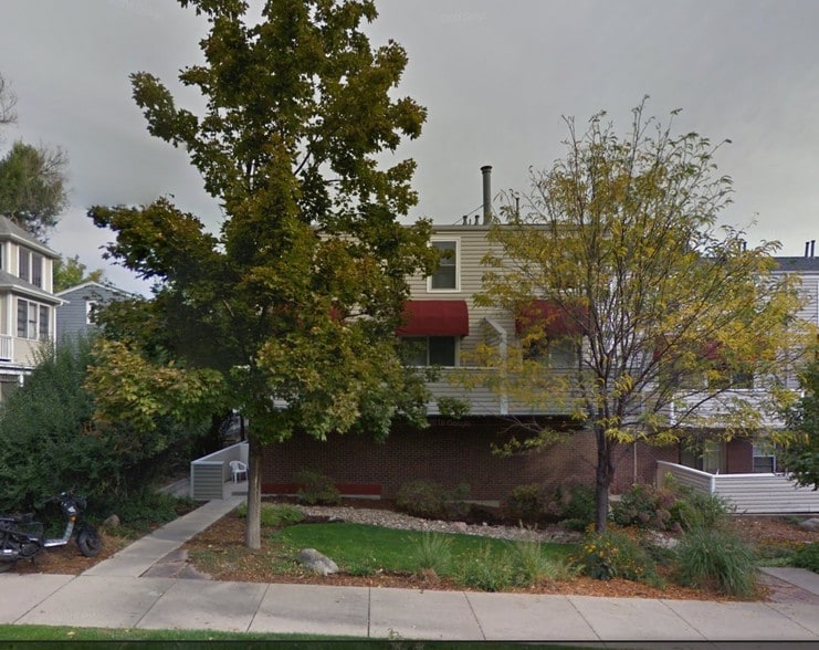 Building Photo - 1111 Maxwell Ave