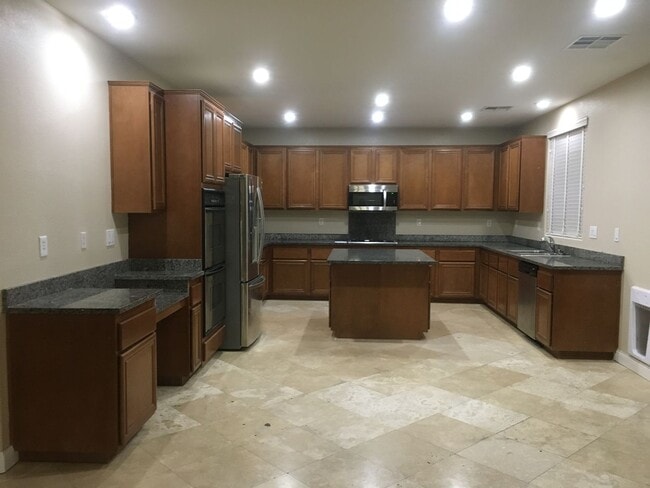 Building Photo - 5 BD 4 BTH Two Story Home Available in Aliante