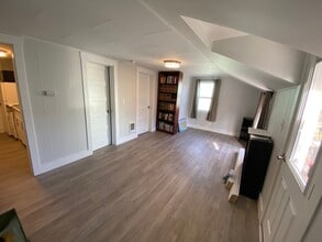 Building Photo - 115 N Jackson St