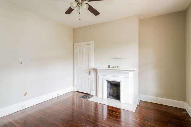 Building Photo - 4737 Section Ave