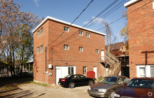 Building Photo - 536 S 4th Ave