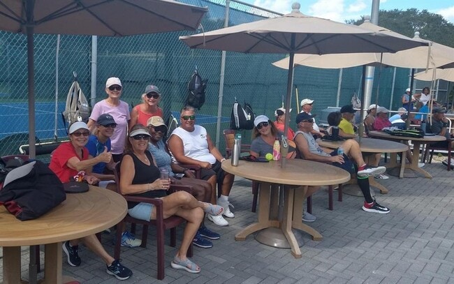 Building Photo - 2003 Granada Dr