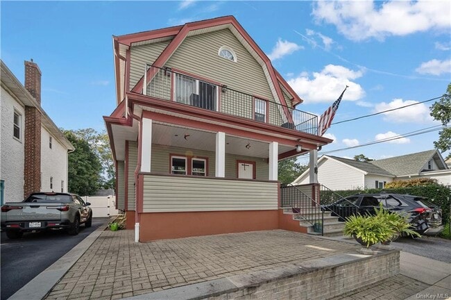 Building Photo - 30 Acorn Terrace