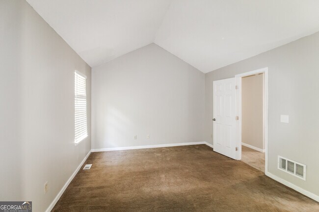 Building Photo - 4809 Shallow Farm Dr NE