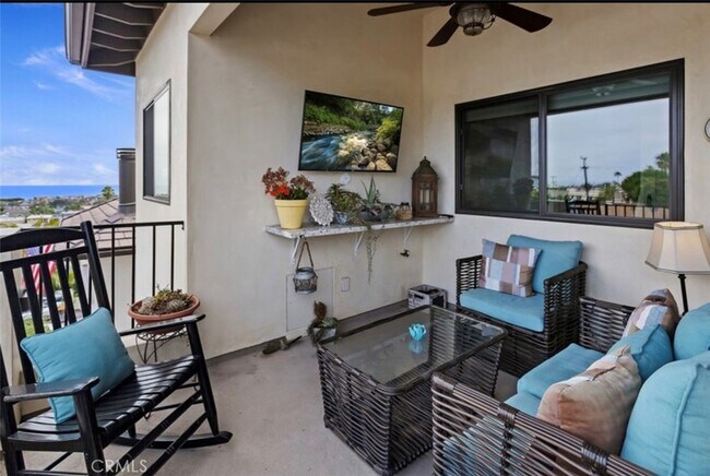 Building Photo - 33791 Colegio Dr