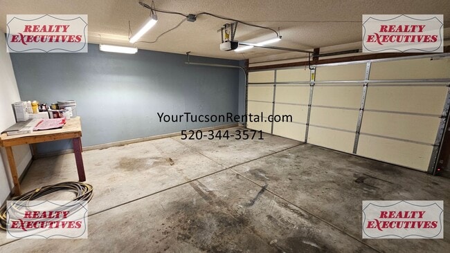 Building Photo - Harrison & Bonanza area - 3/2 with AC