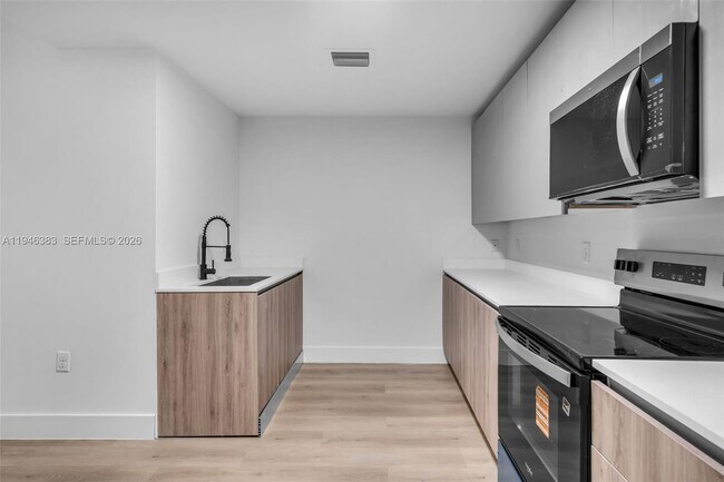 Building Photo - 3728 NW 19th Ave