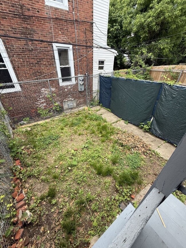 Building Photo - Beautiful 3 Bedroom Home – Updated & Move In Ready – Cobbs Creek / West Philly