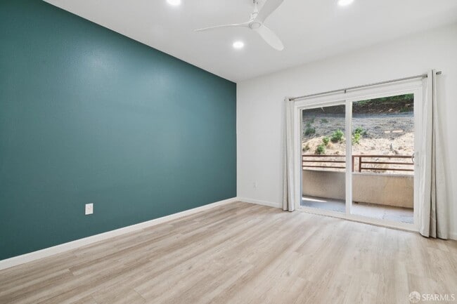 Building Photo - 200 Caldecott Ln