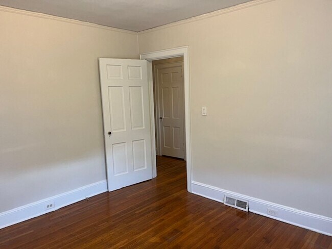 Building Photo - 1339 St Julien St