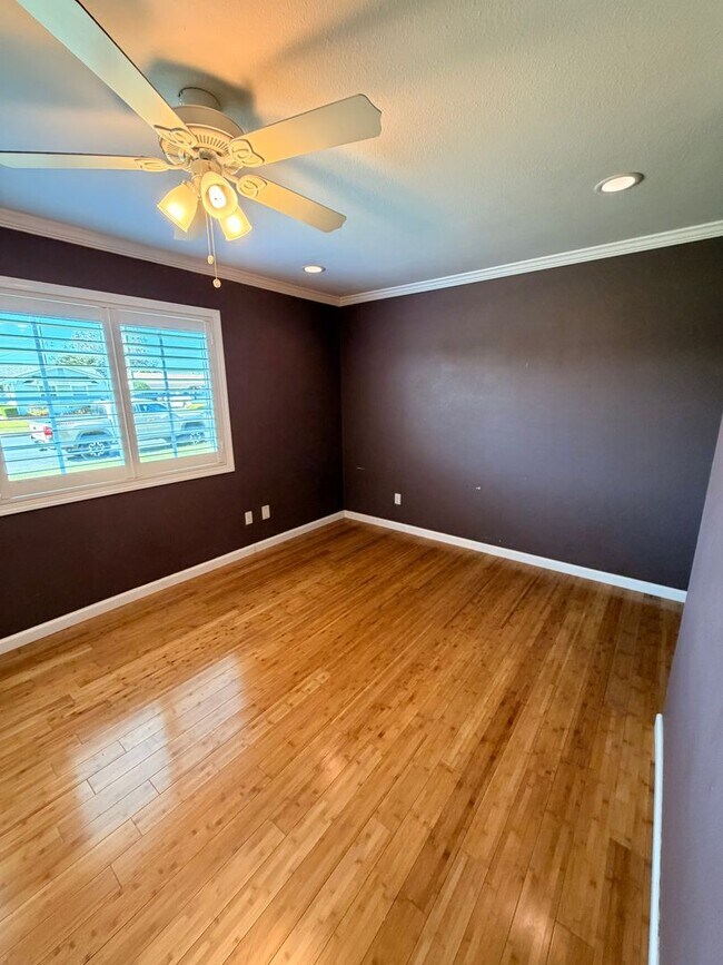 Building Photo - Unbelievable 4 Bed, 4 Bath House For Rent In Buena Park-Must See To Appreciate!