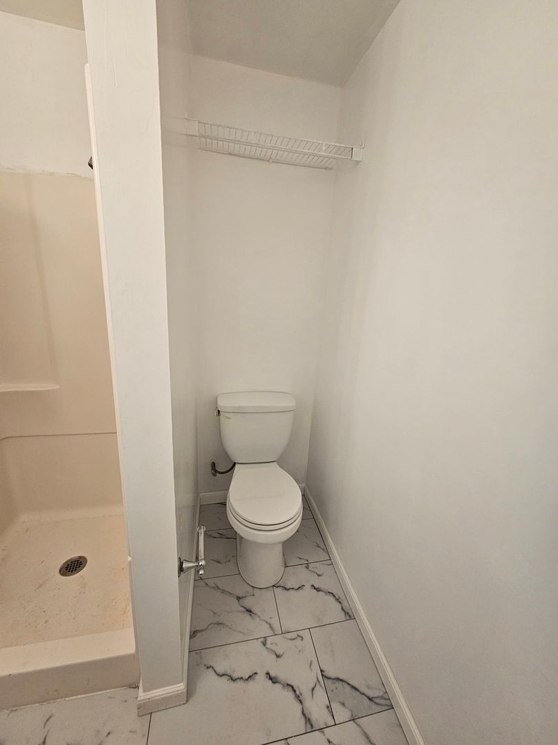 Building Photo - 837 Via Juanita