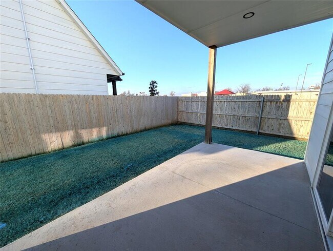 Building Photo - 2446 NW 48th St