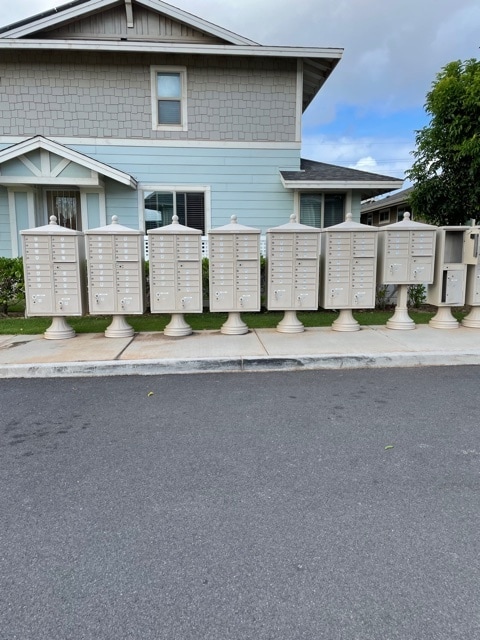 Building Photo - 801 Kakala St