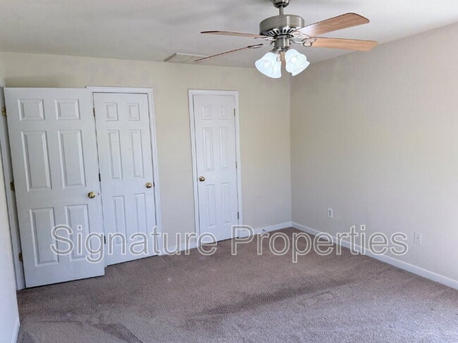 Building Photo - 5201 Hallmark Dr