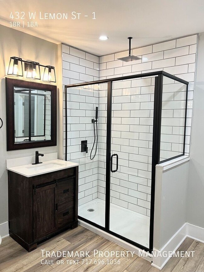 Building Photo - 432 W Lemon St