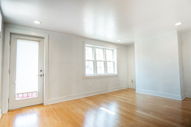 Building Photo - 4627 Torley Street