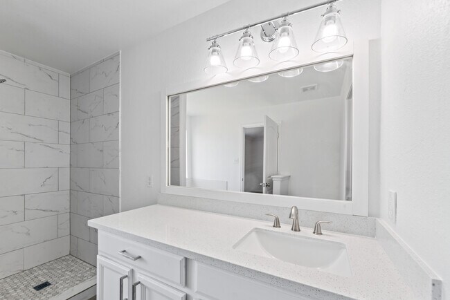 Building Photo - 13112 Trail Manor Dr