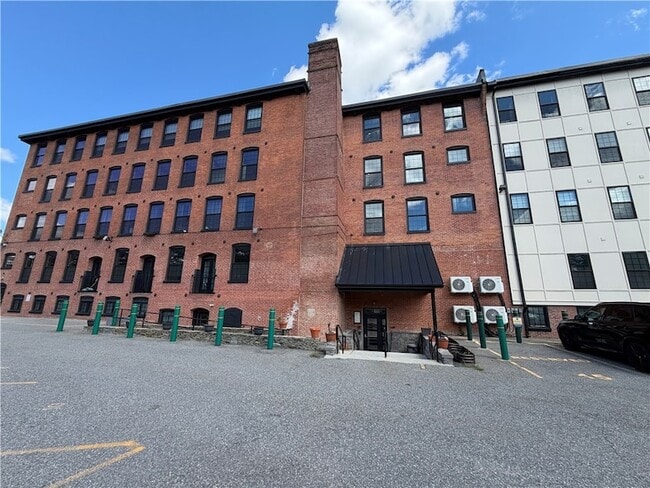 Building Photo - 50 Ashburton St