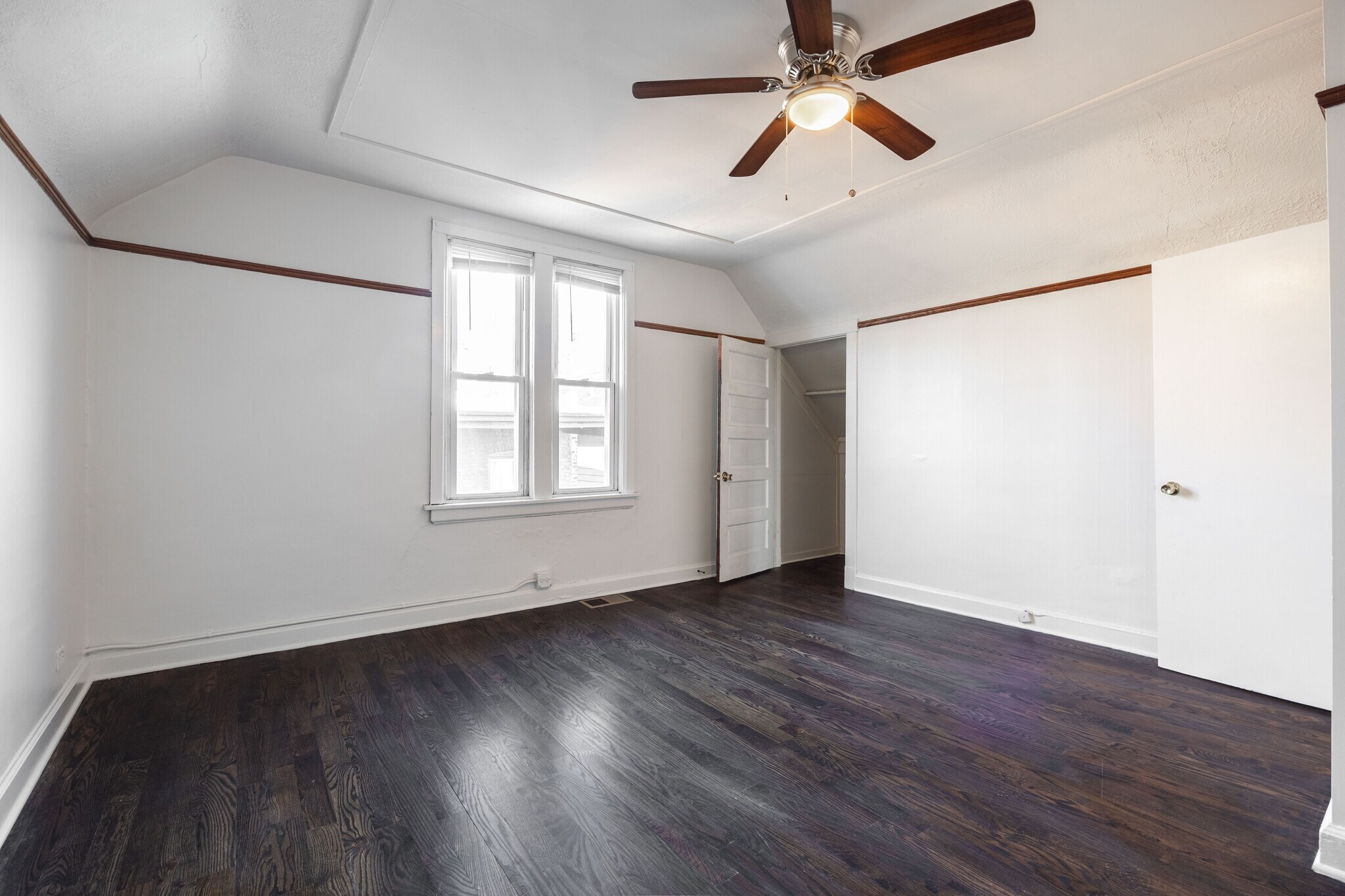 Building Photo - 3135 N Oakley Ave