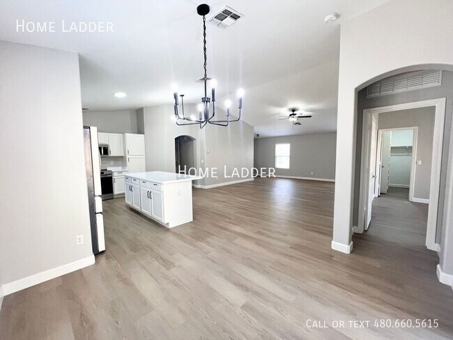 Building Photo - 1242 E Bradstock Way