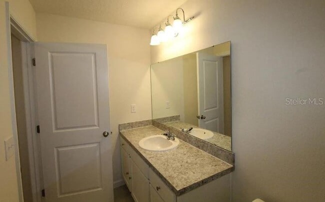 Building Photo - 2353 Litchfield Lp