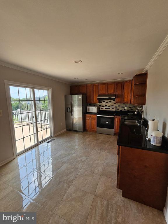 Building Photo - 23161 Timber Creek Ln