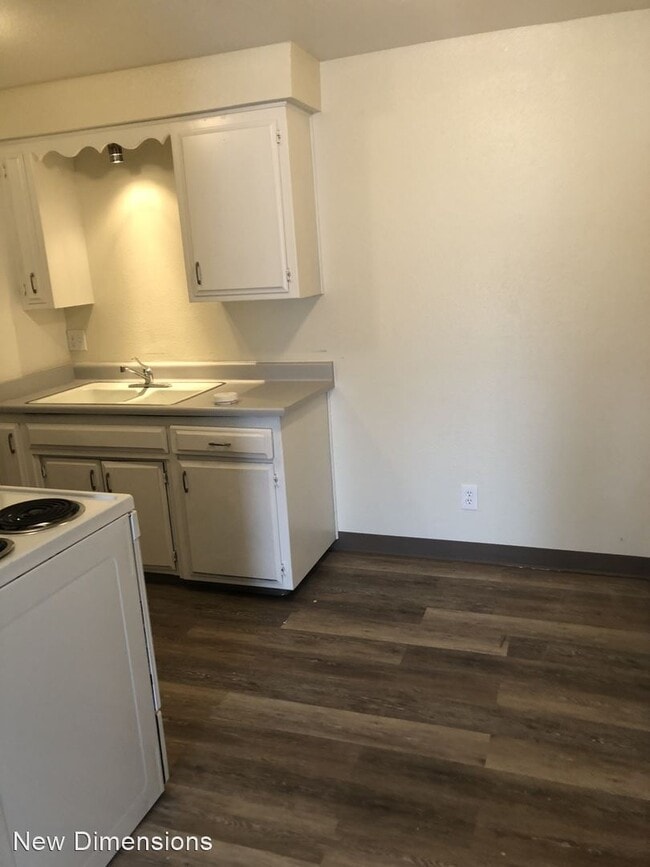 Building Photo - 122 Corbett St