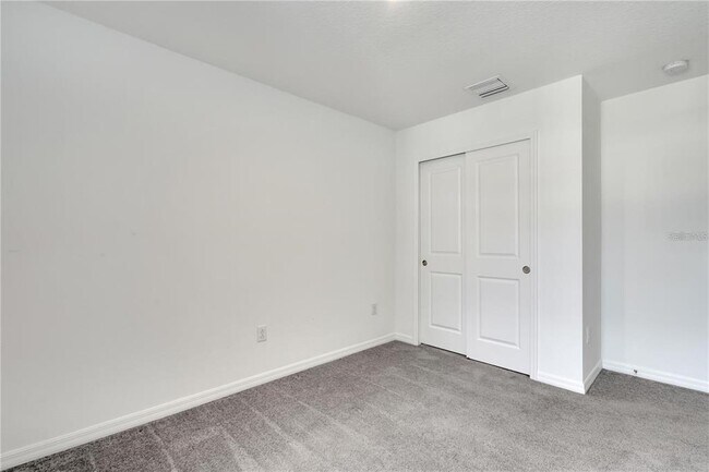 Building Photo - 6313 Willowside St