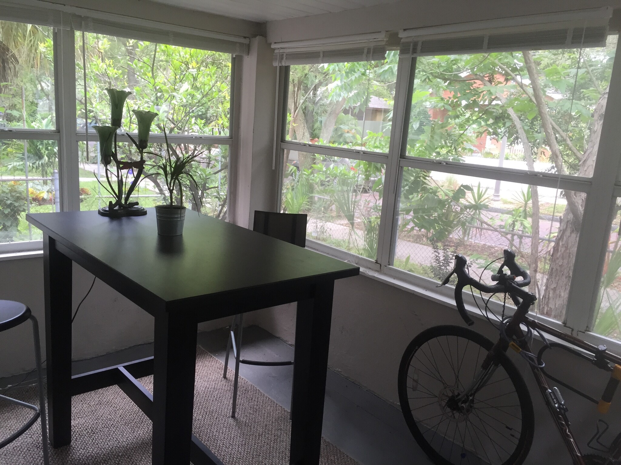 Building Photo - 873 10th Ave S