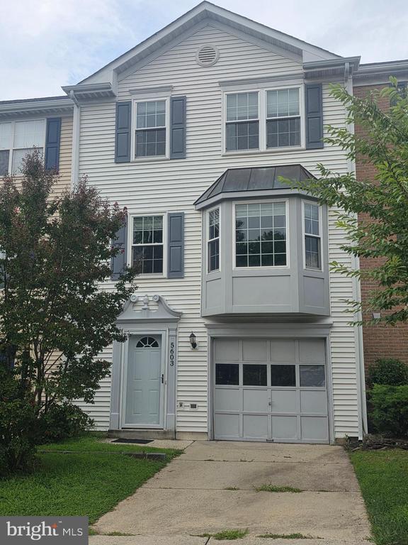 Building Photo - 5603 Sherborne Knolls
