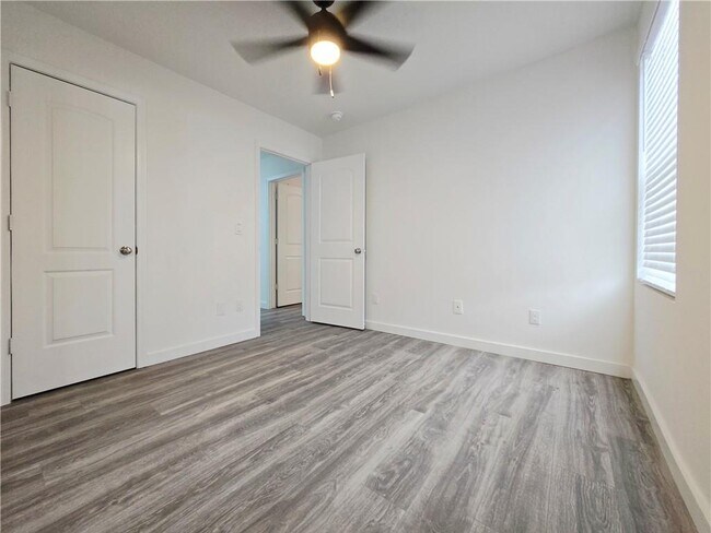 Building Photo - 2529 Piering Dr