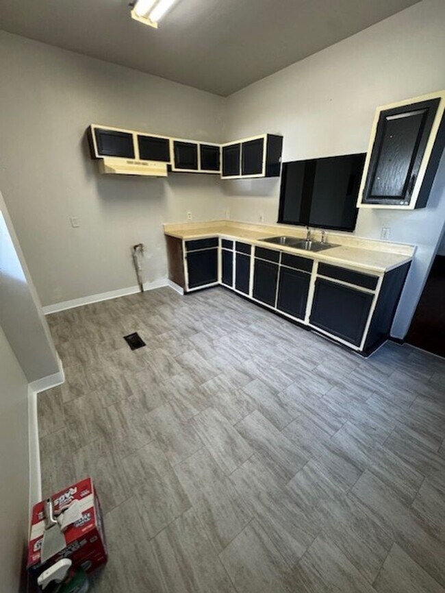 Building Photo - 1158 Mulberry St