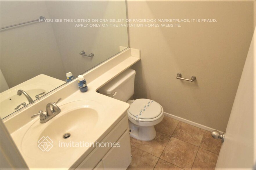 Building Photo - 5777 El Palomino Dr