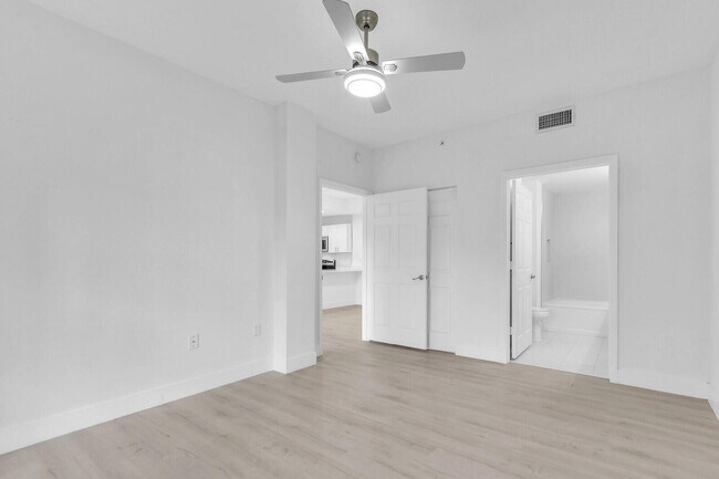 Building Photo - 2916 Tuscany Ct
